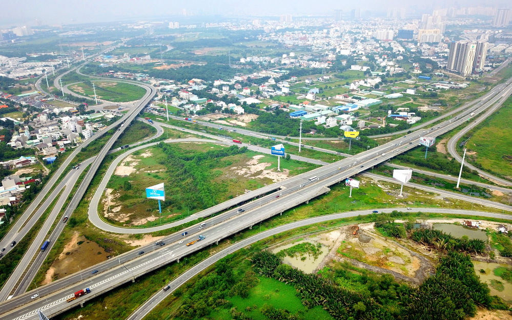 Đẩy nhanh đầu tư công, Long Thành sẽ thành trung tâm công nghiệp - dịch vụ